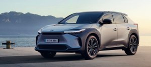 Meiltä Toyota bZ4X Active ALK. 649 €/KK! 
Sähkömoottori 150 kW (etuveto). Mallivuosi 2022, varustettu yksivaiheisella 6,6 kW sis...