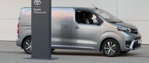 Meiltä nyt valikoituihin Proace-malleihin varustepaketti 0 € ja joustava KINTO One Huoltoleasing alk. 475 €/kk tai Toyota Easy O...